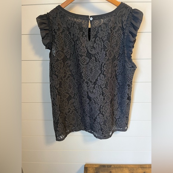 Loft Lined Lace Top - Petite Medium - Picture 4 of 4